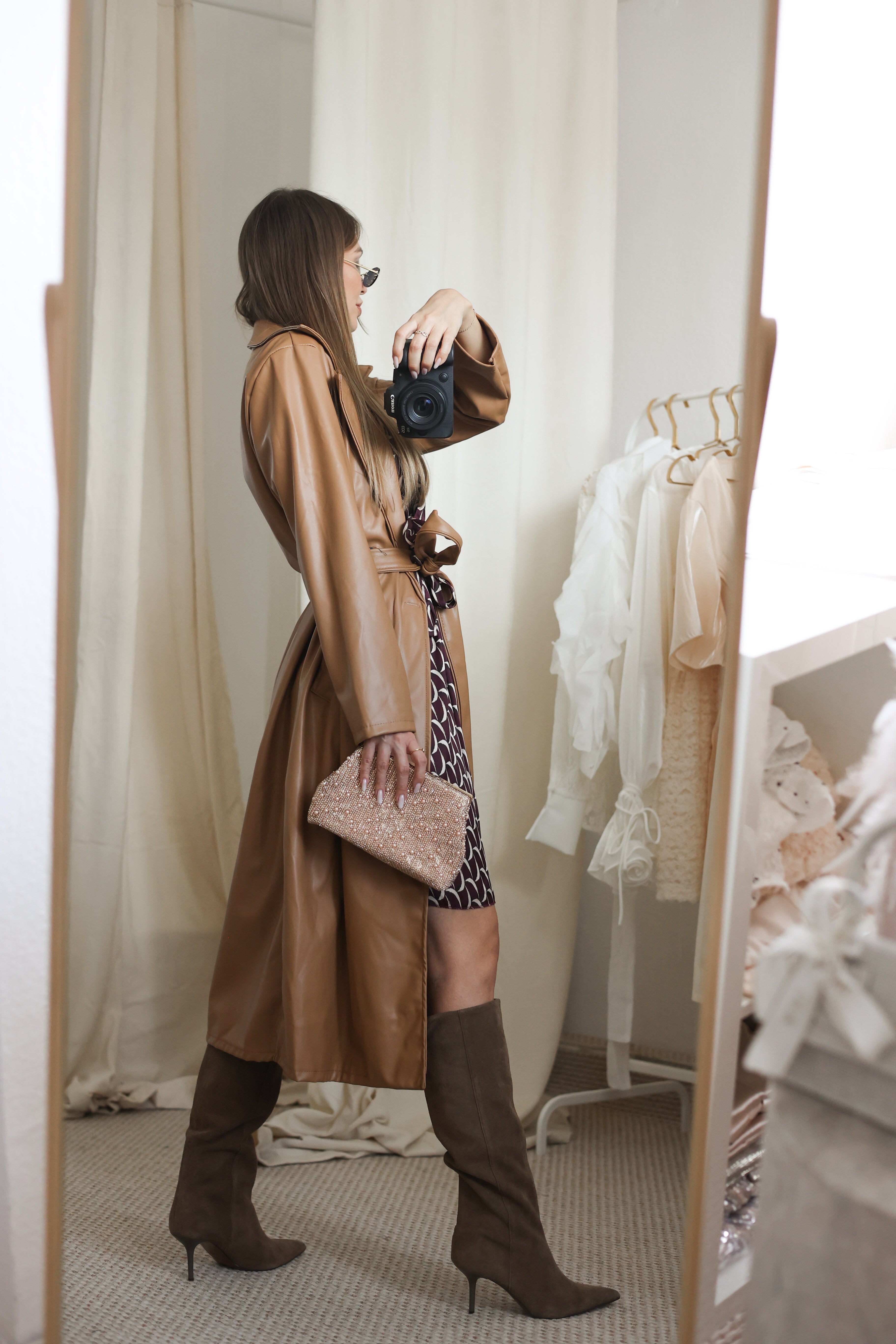 Charlotte műbőr trench kabát - camel