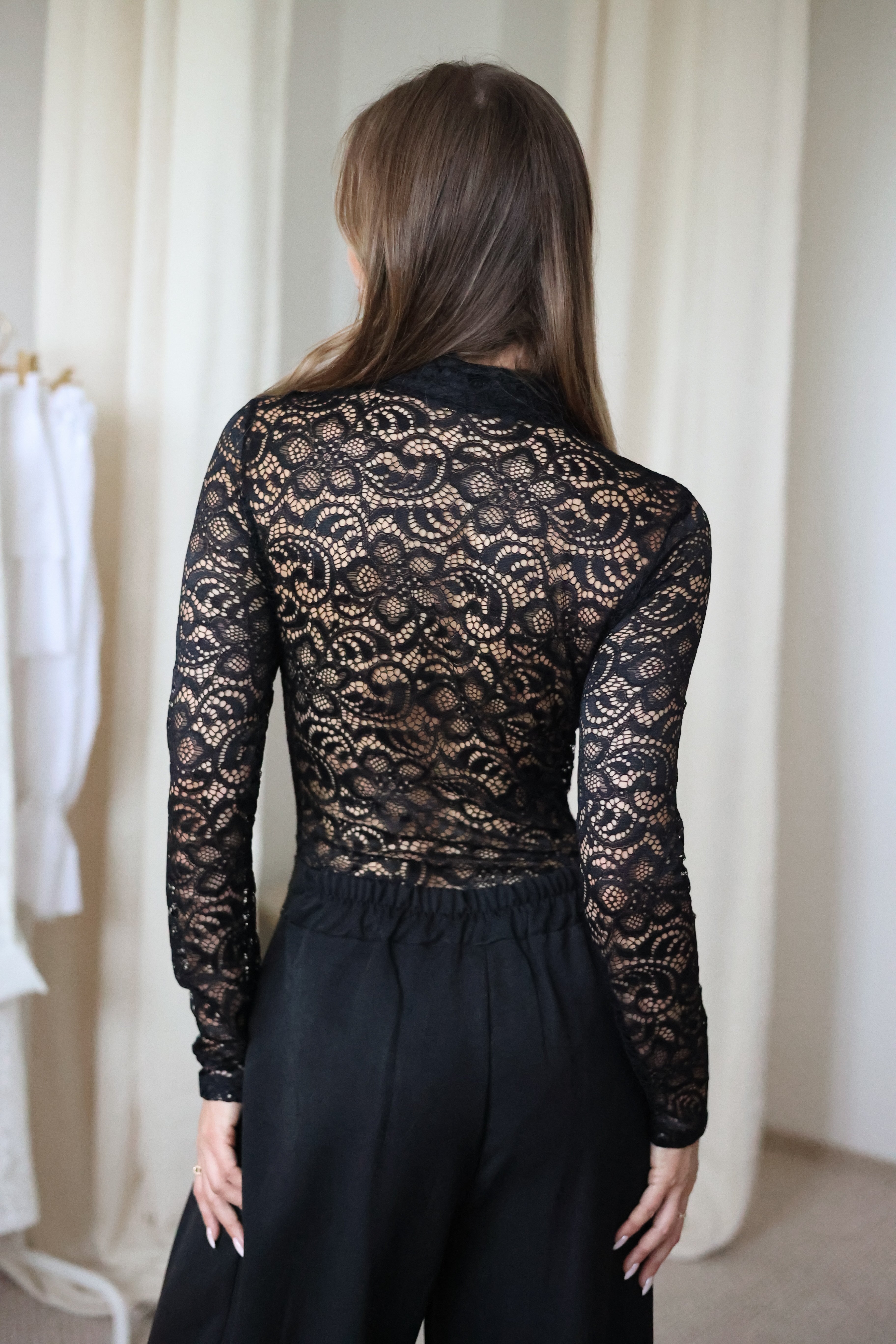 Seraphine csipke body - Fekete