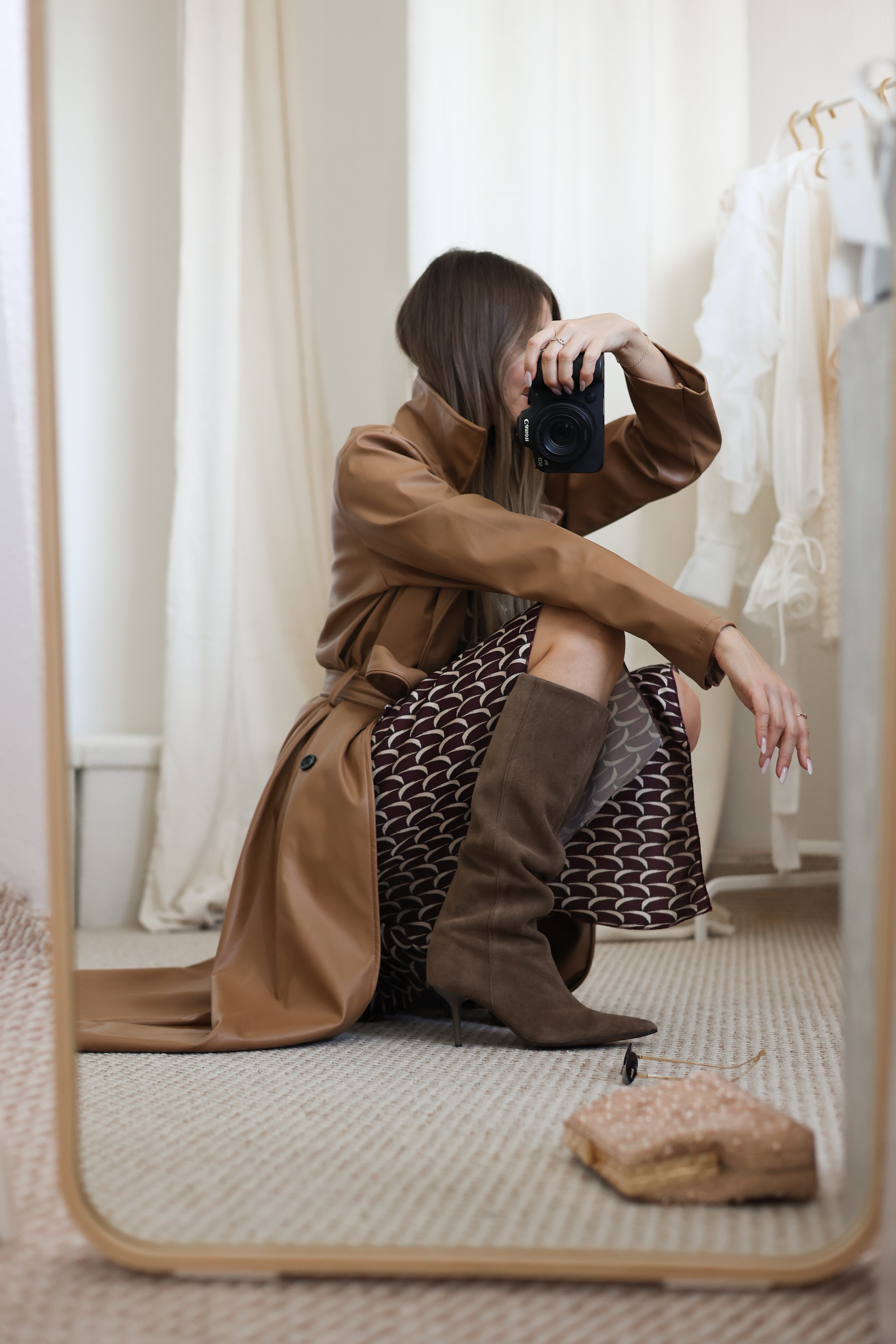 Charlotte műbőr trench kabát - camel