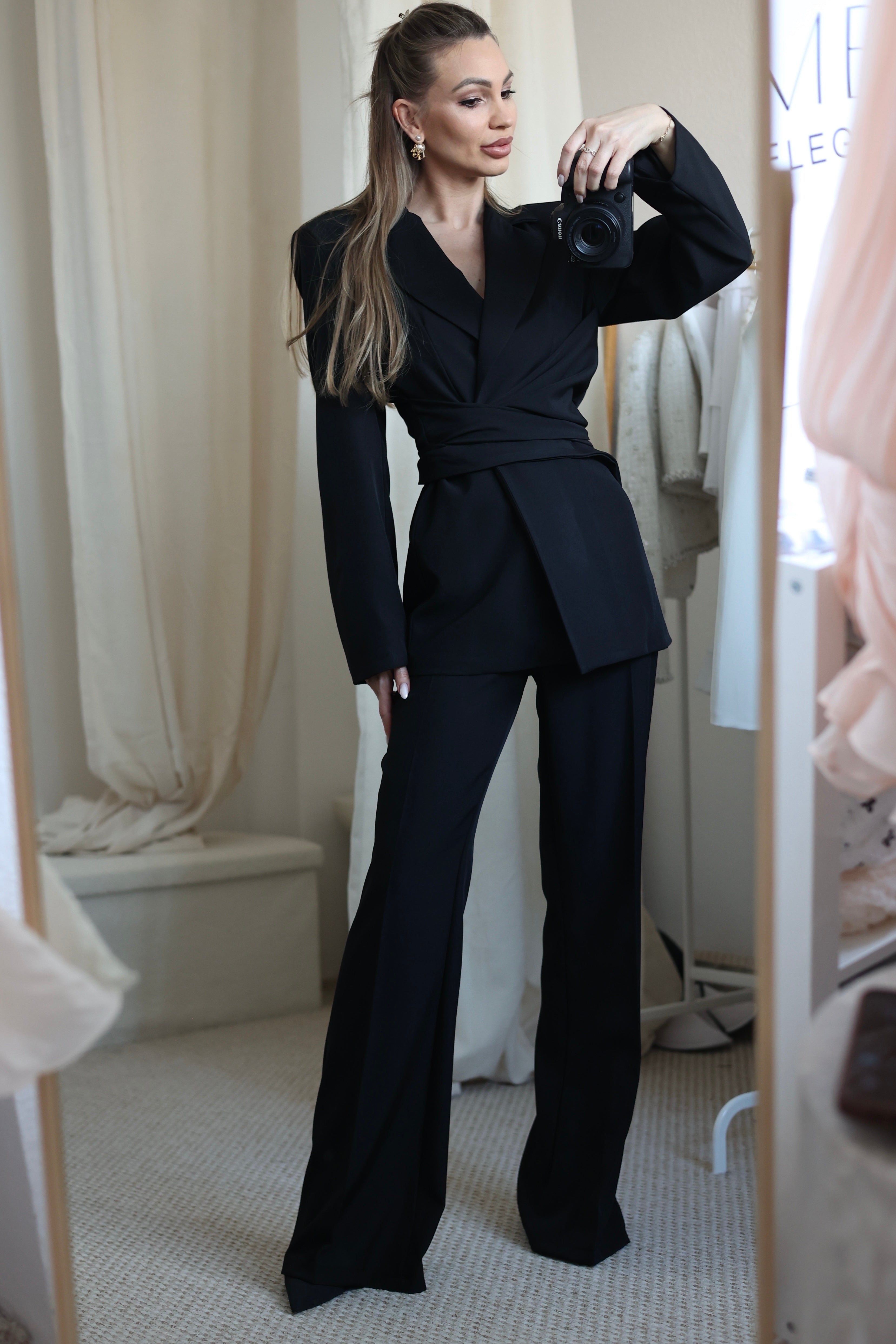 LARA KOSZTÜM SZETT - Fekete