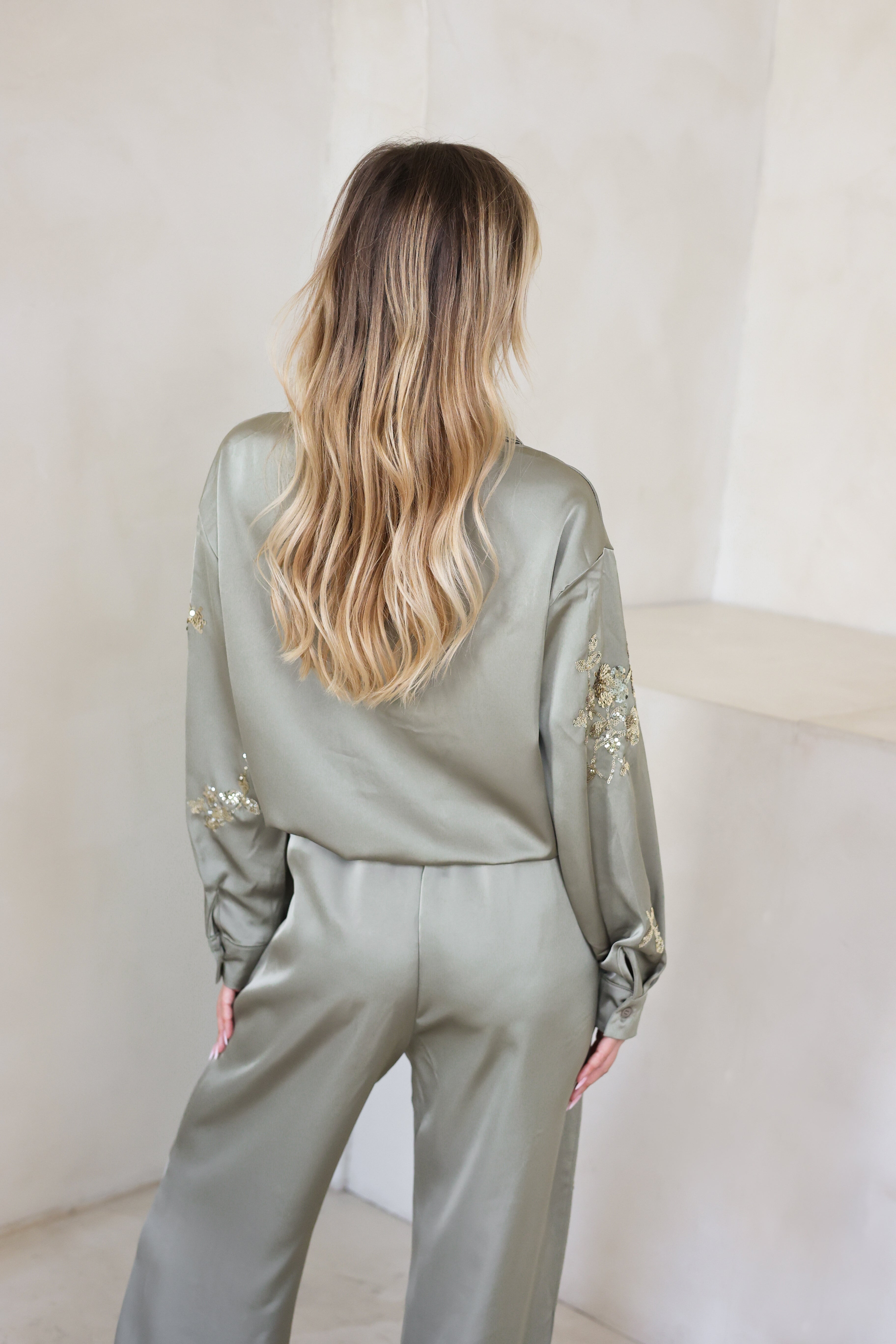 FLORA khaki szett