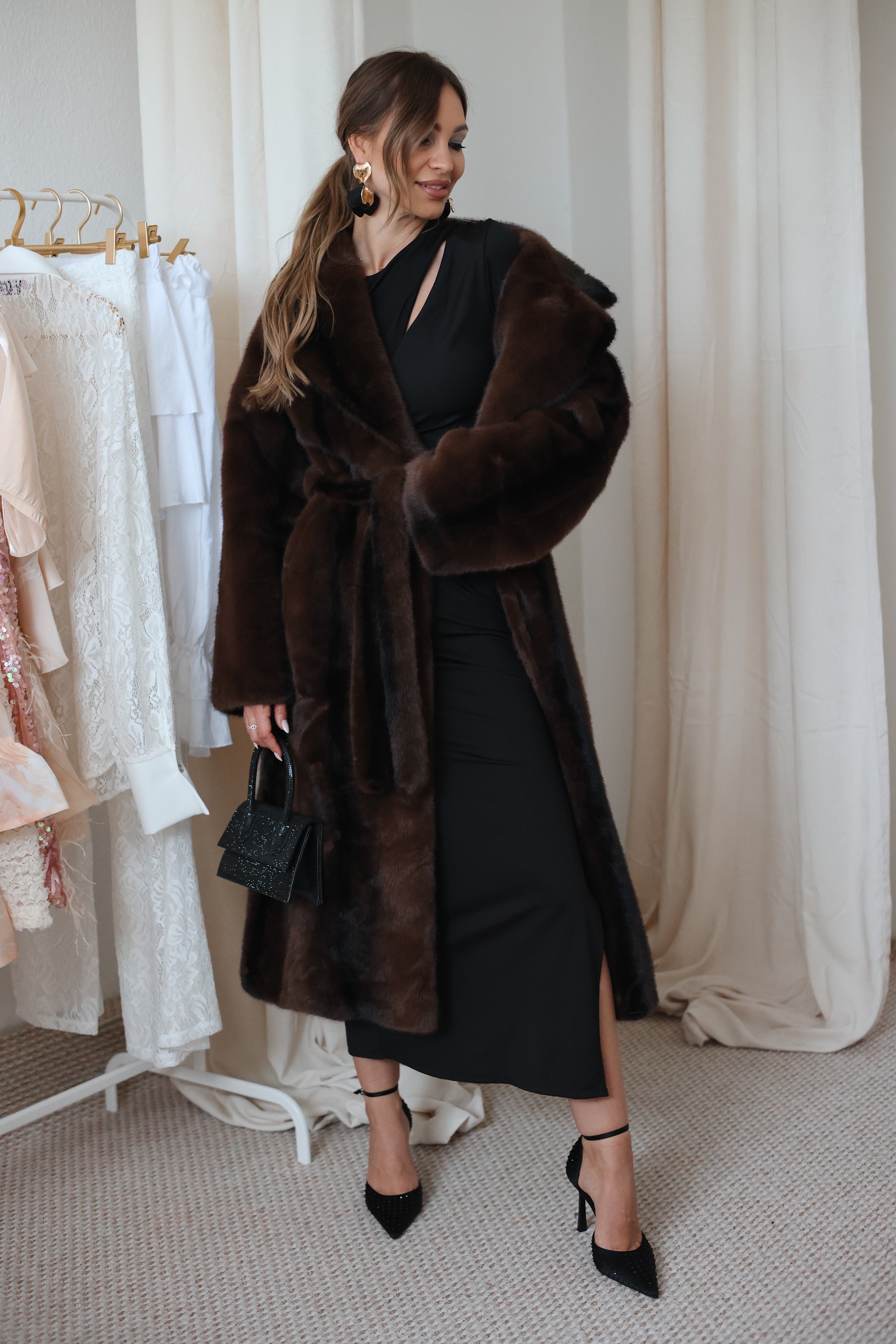 Naomi műszörme kabát