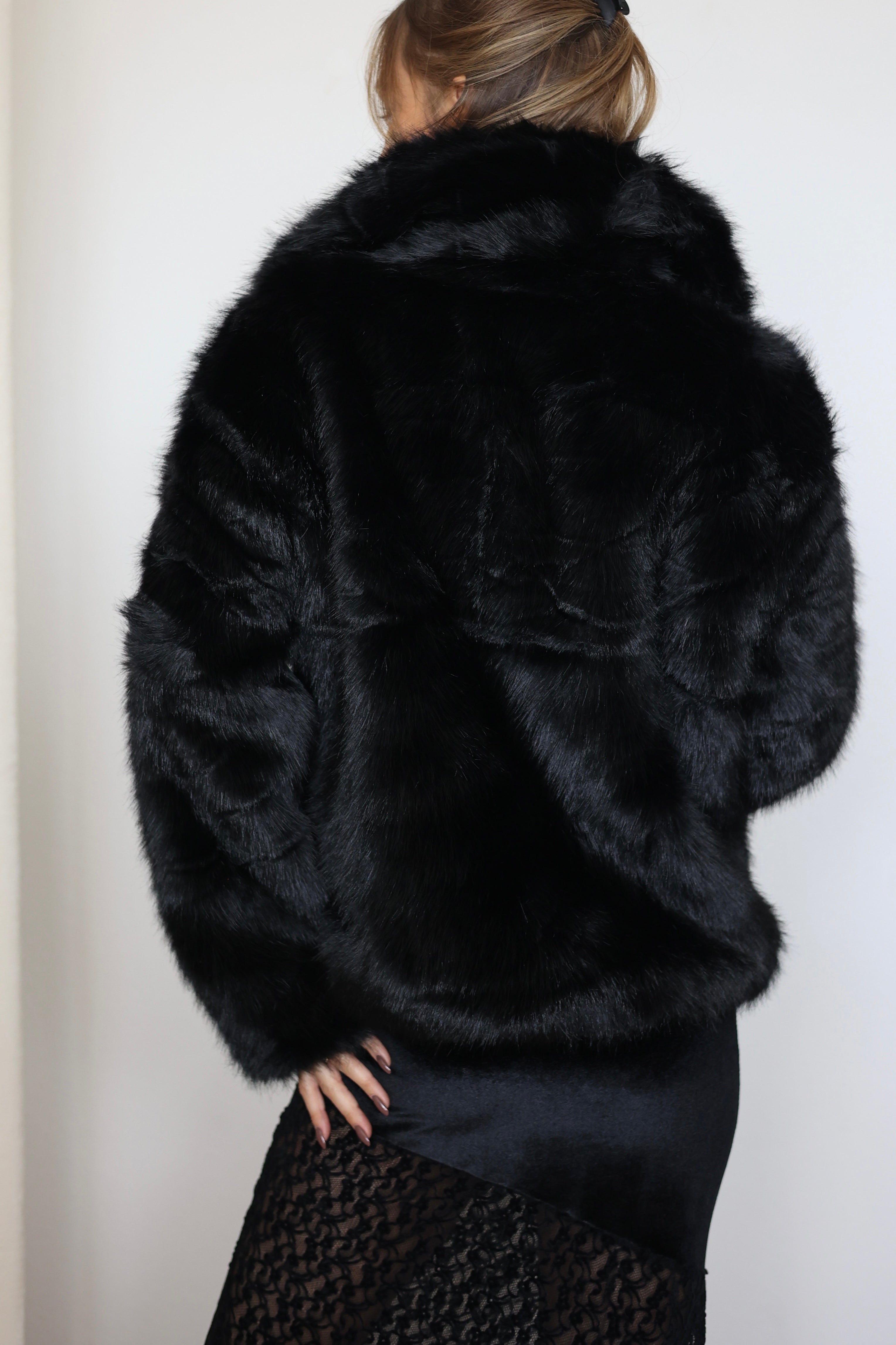 Alycia műszörme fekete