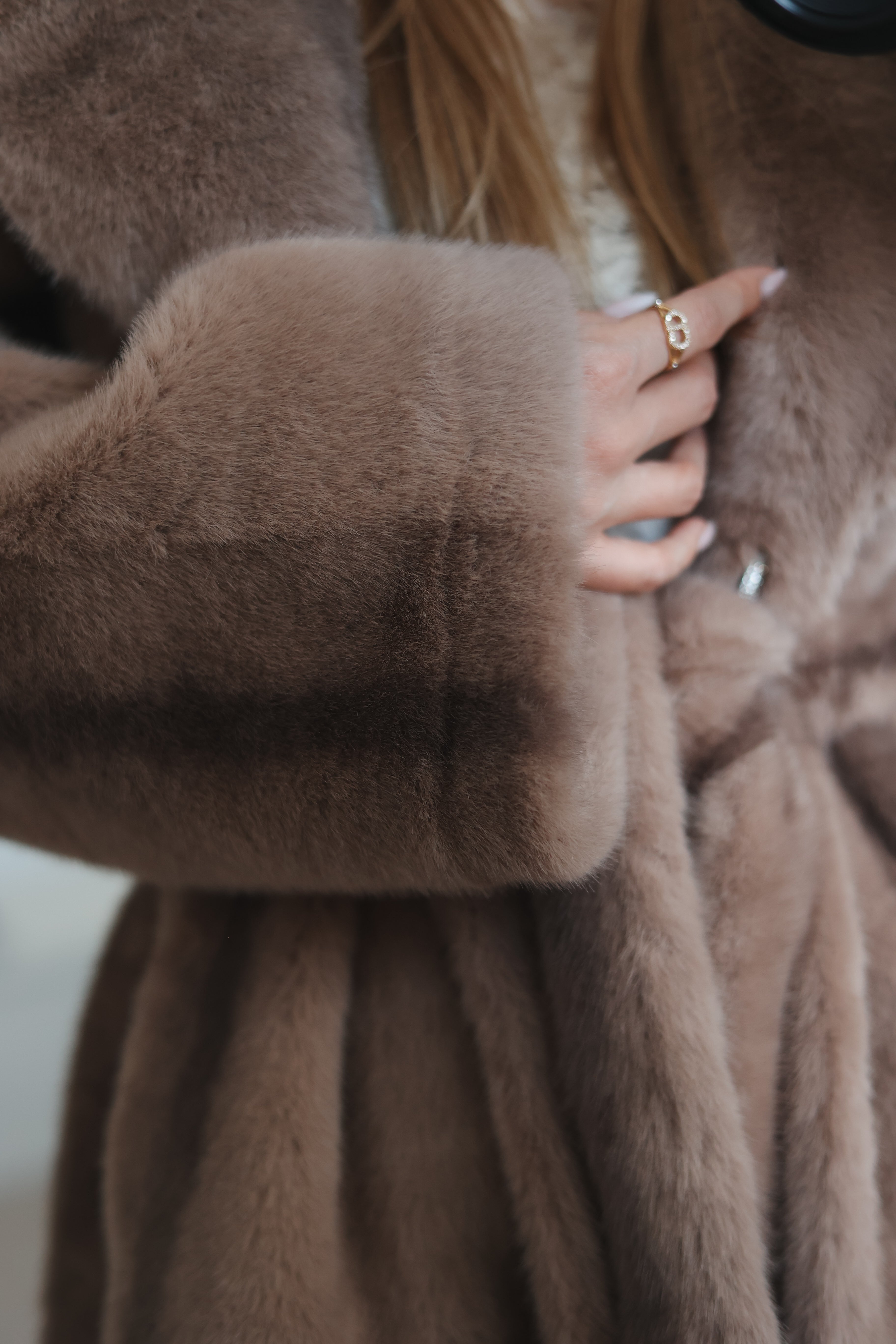 Naomi műszörme kabát