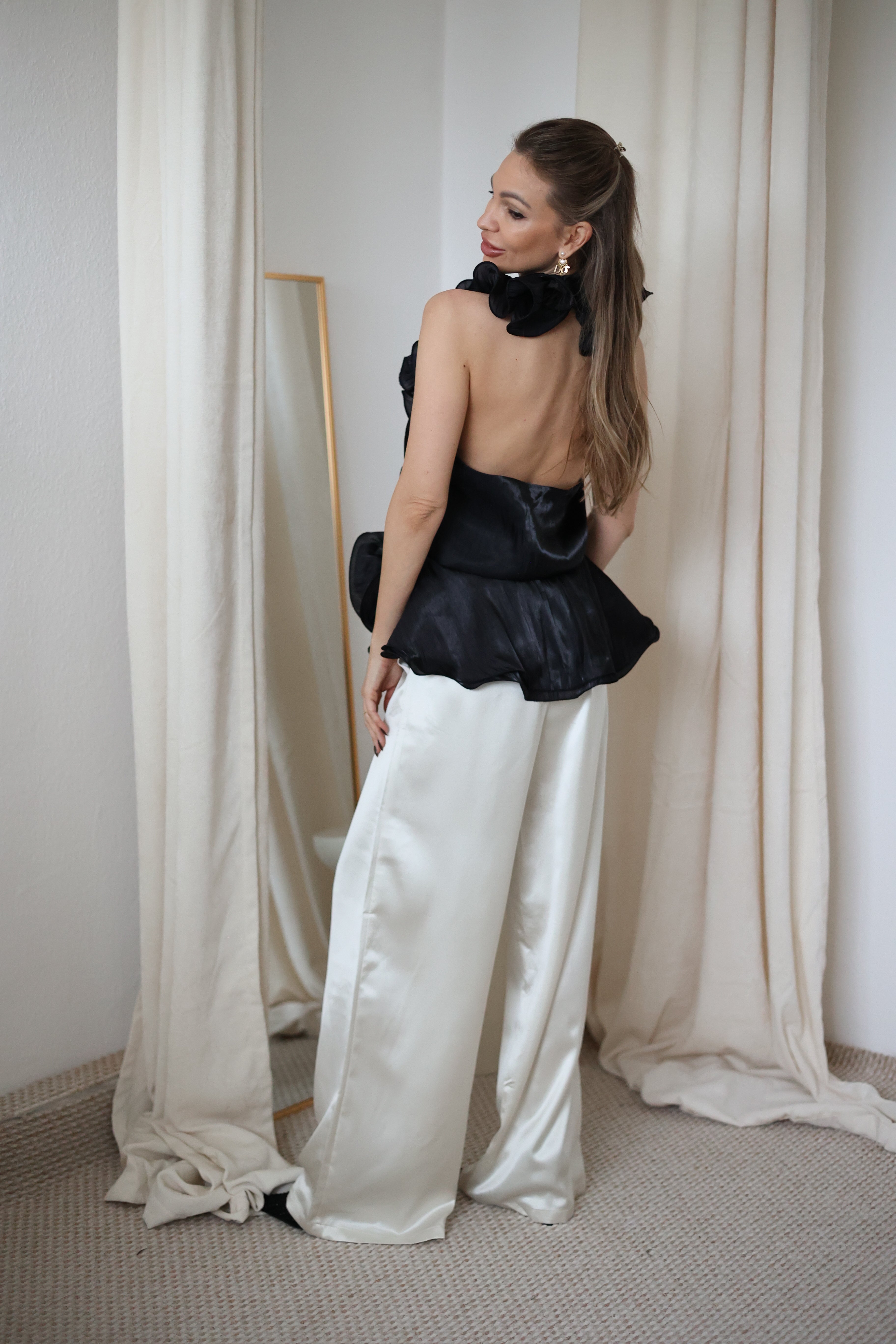 Fleur Fodros Organza Top - Fekete