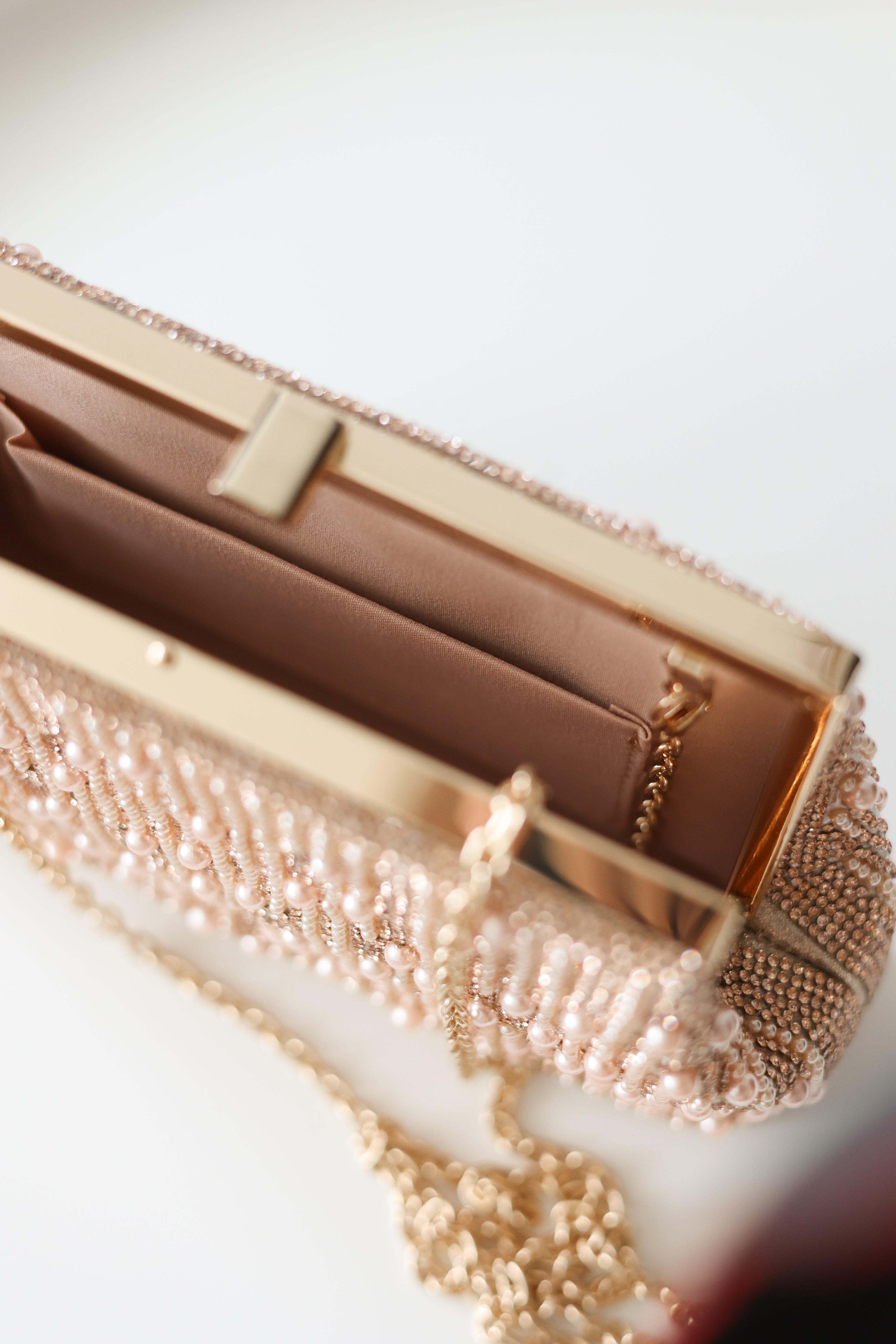 Serene clutch