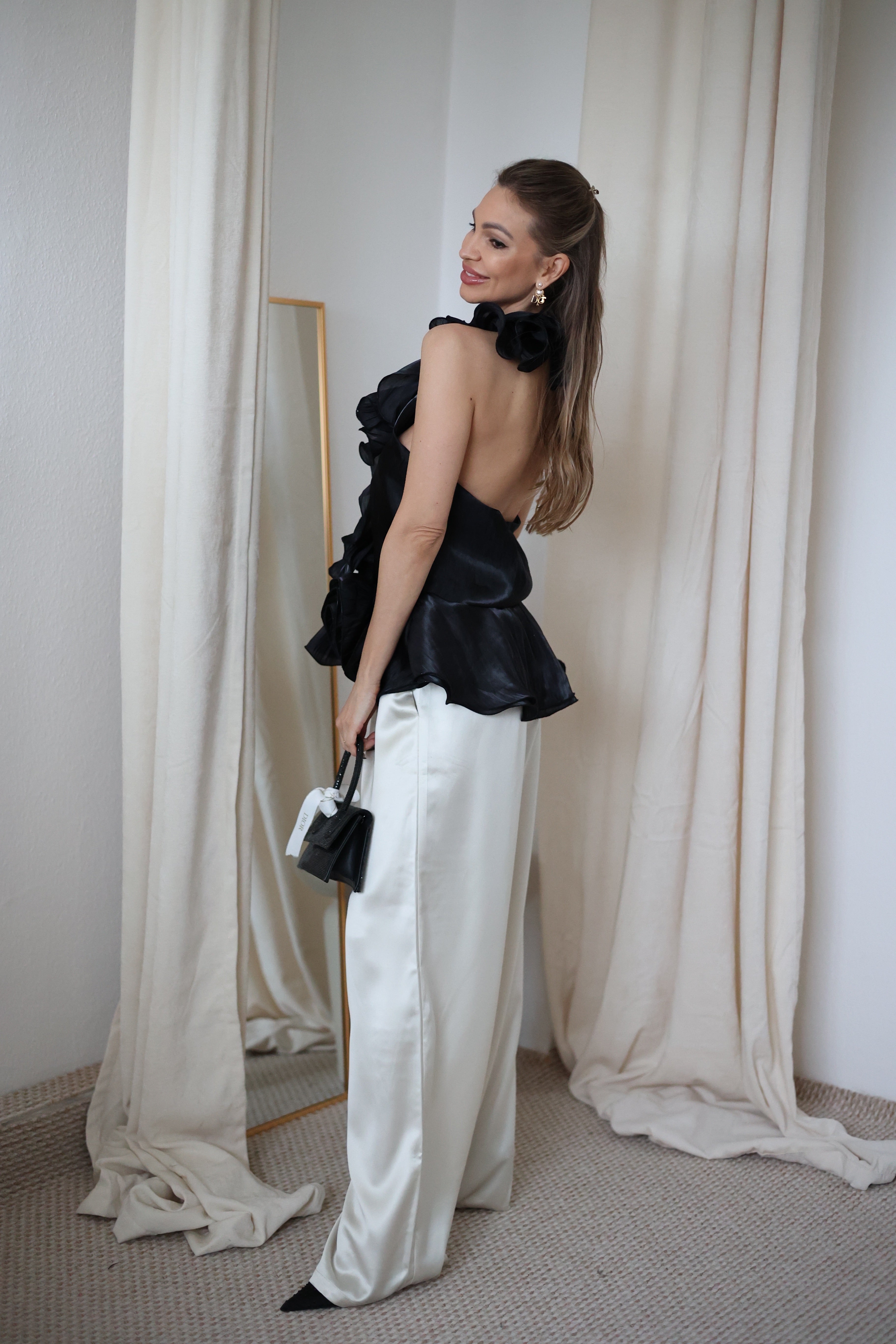 Fleur Fodros Organza Top - Fekete